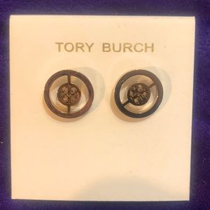Tory Burch stud earrings in Rose Gold